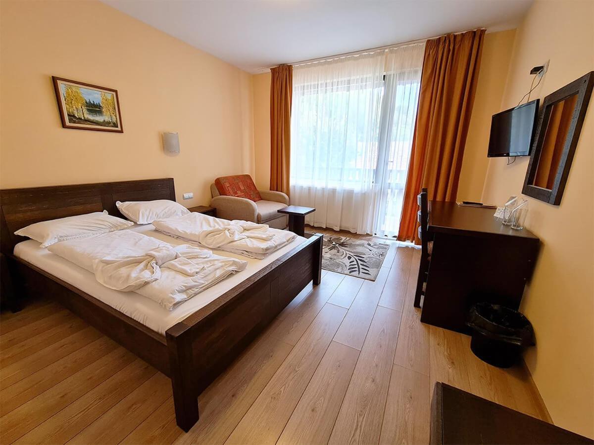 Family Hotel Chiflik Hills Luaran gambar