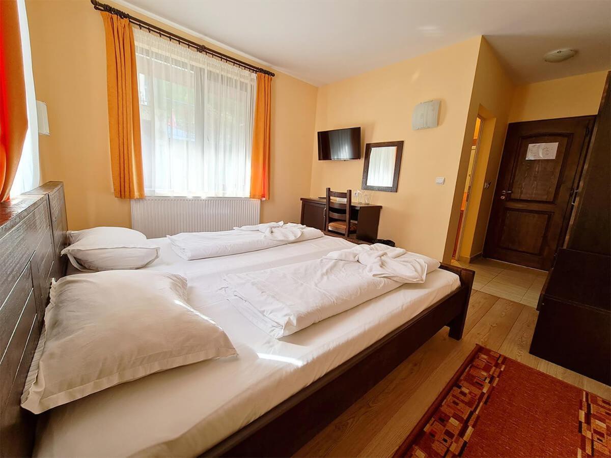 Family Hotel Chiflik Hills Luaran gambar