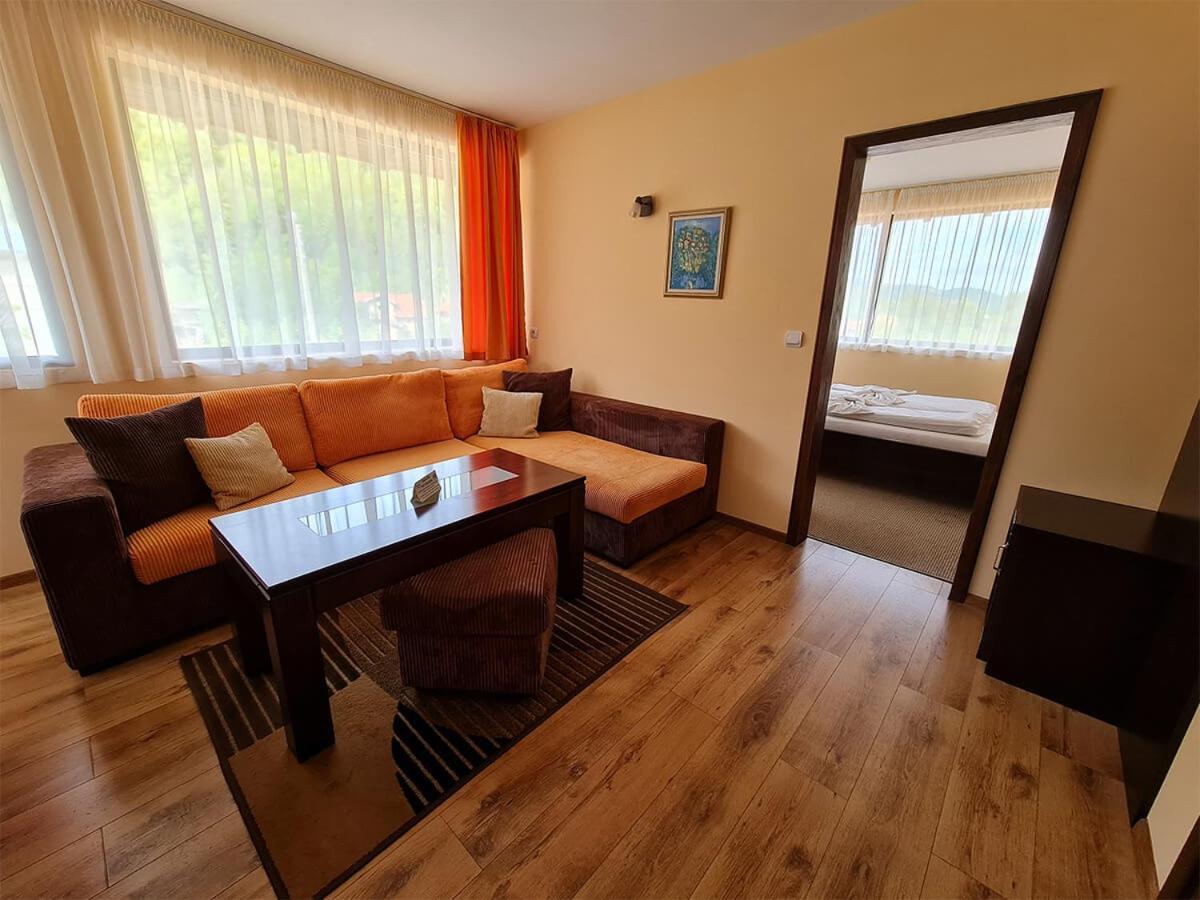 Family Hotel Chiflik Hills Luaran gambar