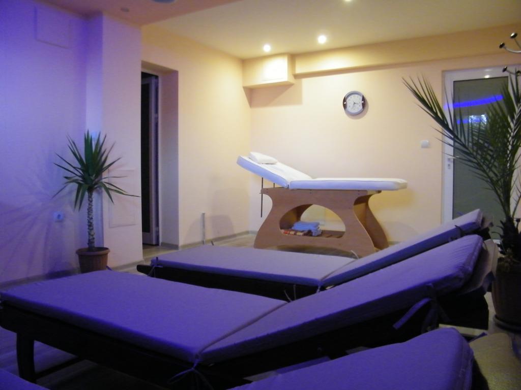 Family Hotel Chiflik Hills Luaran gambar