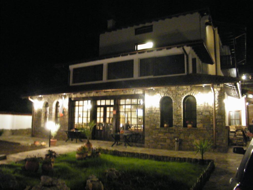 Family Hotel Chiflik Hills Luaran gambar