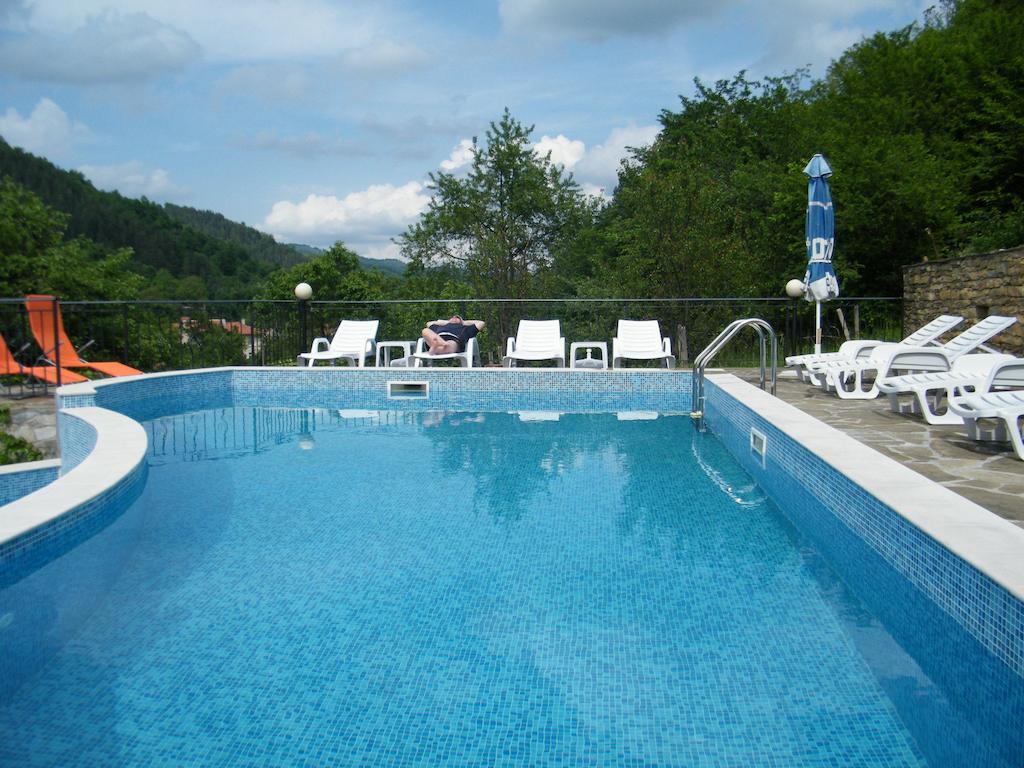 Family Hotel Chiflik Hills Luaran gambar